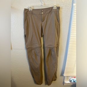 Columbia Sportswear Women’s Pants/Shorts Size 8 Long